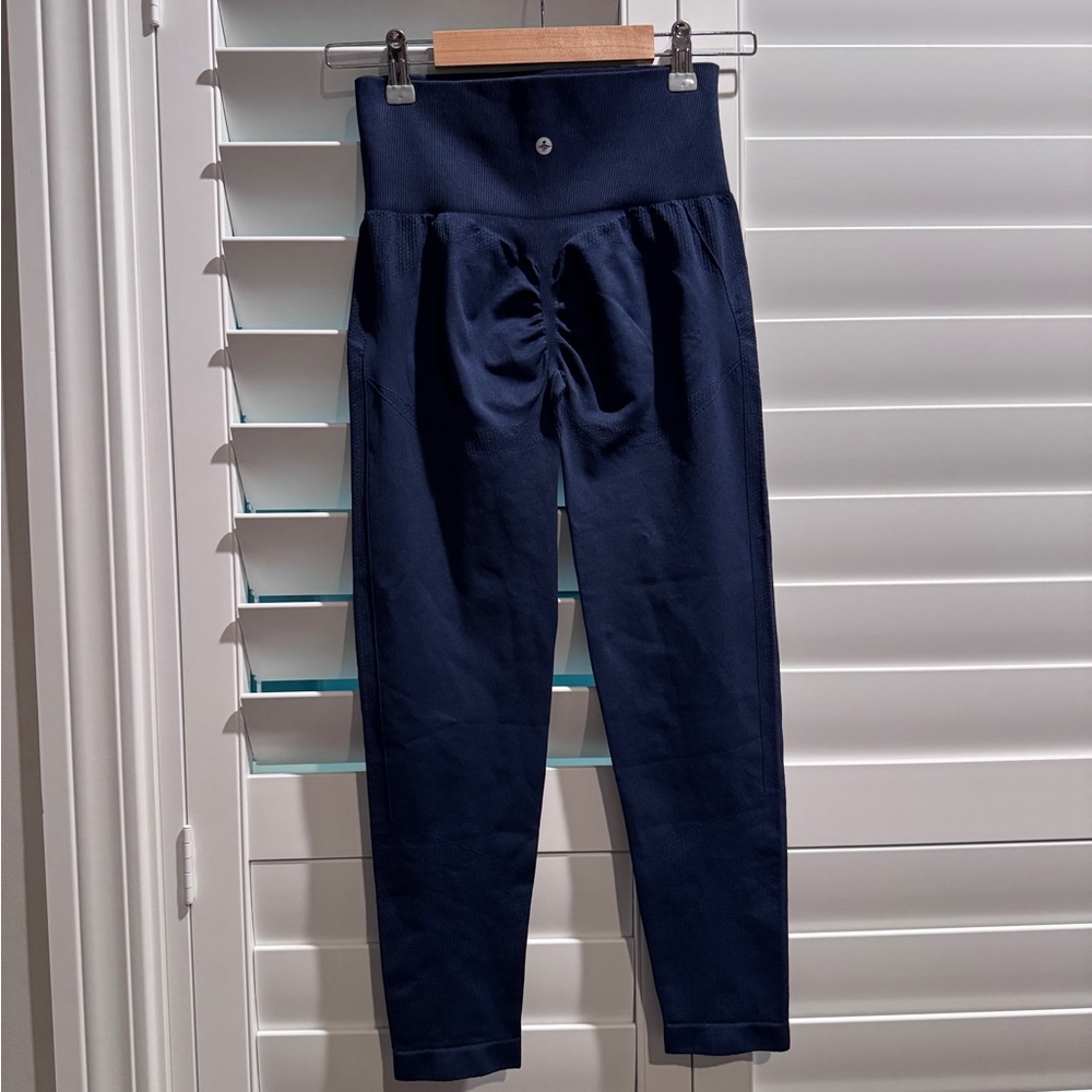 HALARA Seamless Flow Navy Blue Leggings - Picture 2 of 7